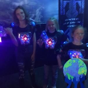 Meet your Posher, Siriniti